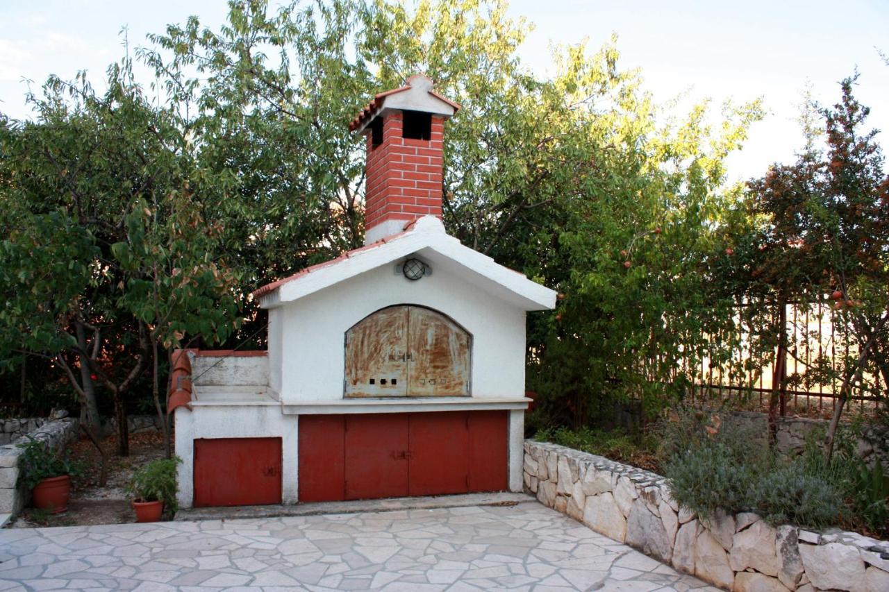 Apartments By The Sea Rastici, Ciovo - 2104 Trogir Exterior photo