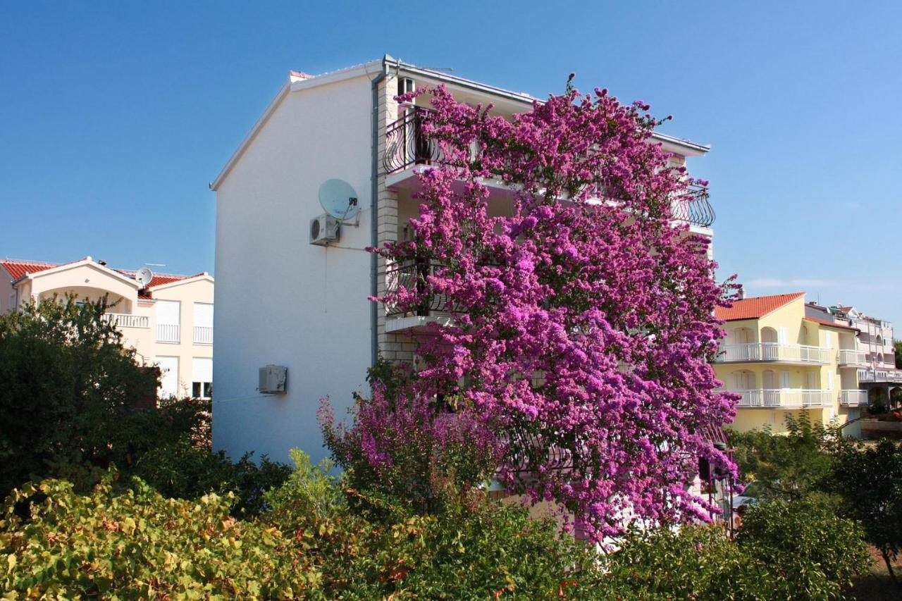 Apartments By The Sea Rastici, Ciovo - 2104 Trogir Exterior photo