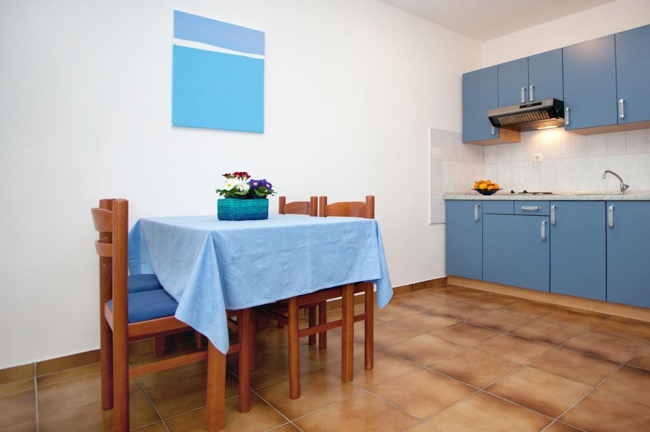 Apartments By The Sea Rastici, Ciovo - 2104 Trogir Exterior photo