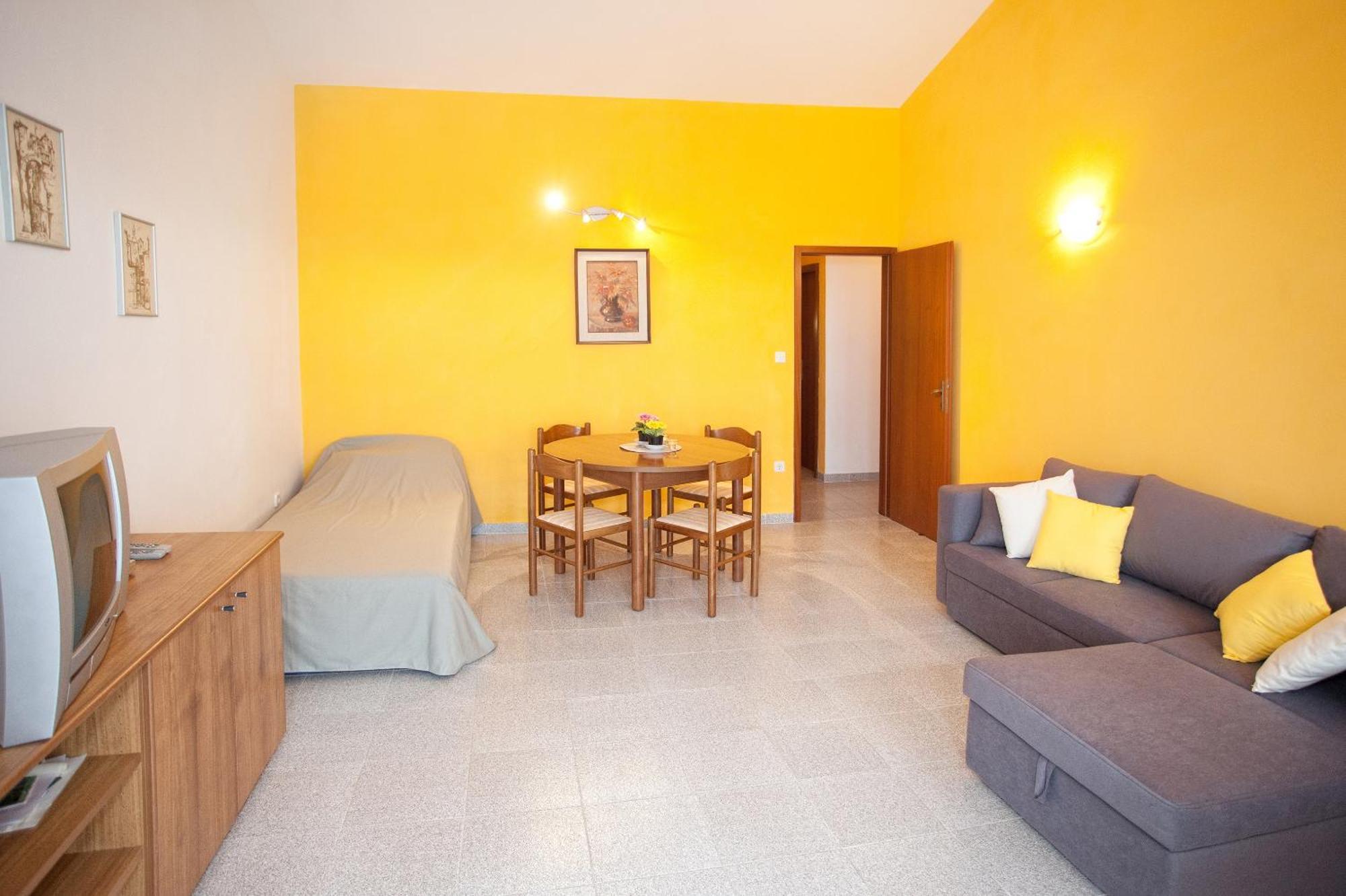 Apartments By The Sea Rastici, Ciovo - 2104 Trogir Room photo