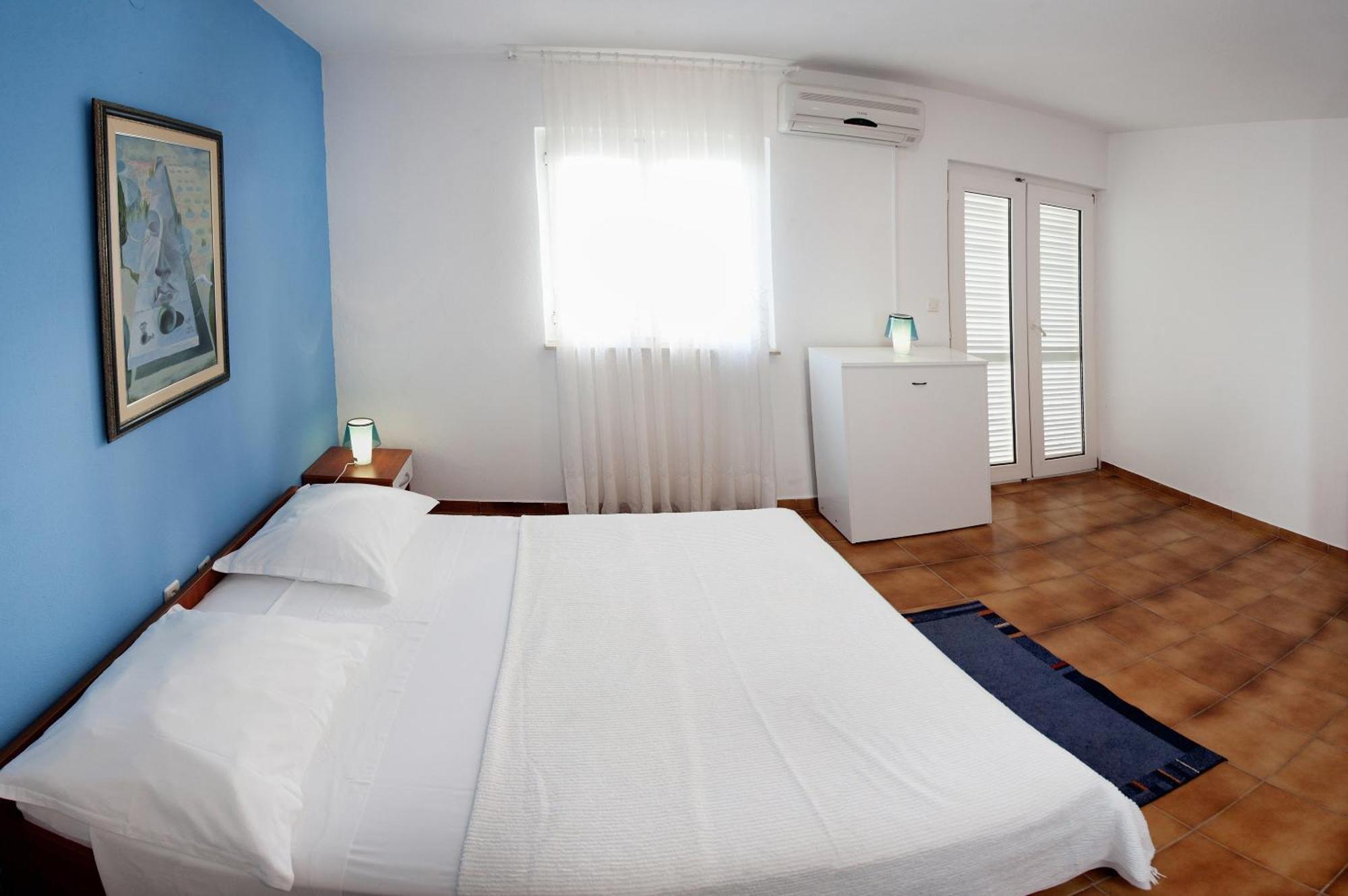 Apartments By The Sea Rastici, Ciovo - 2104 Trogir Room photo